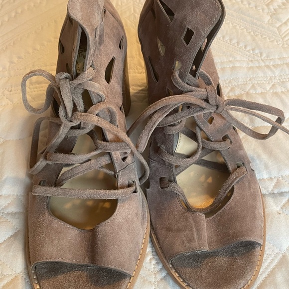 Vince Camuto Brown Suede Heeled gladiator style. - Picture 5 of 8